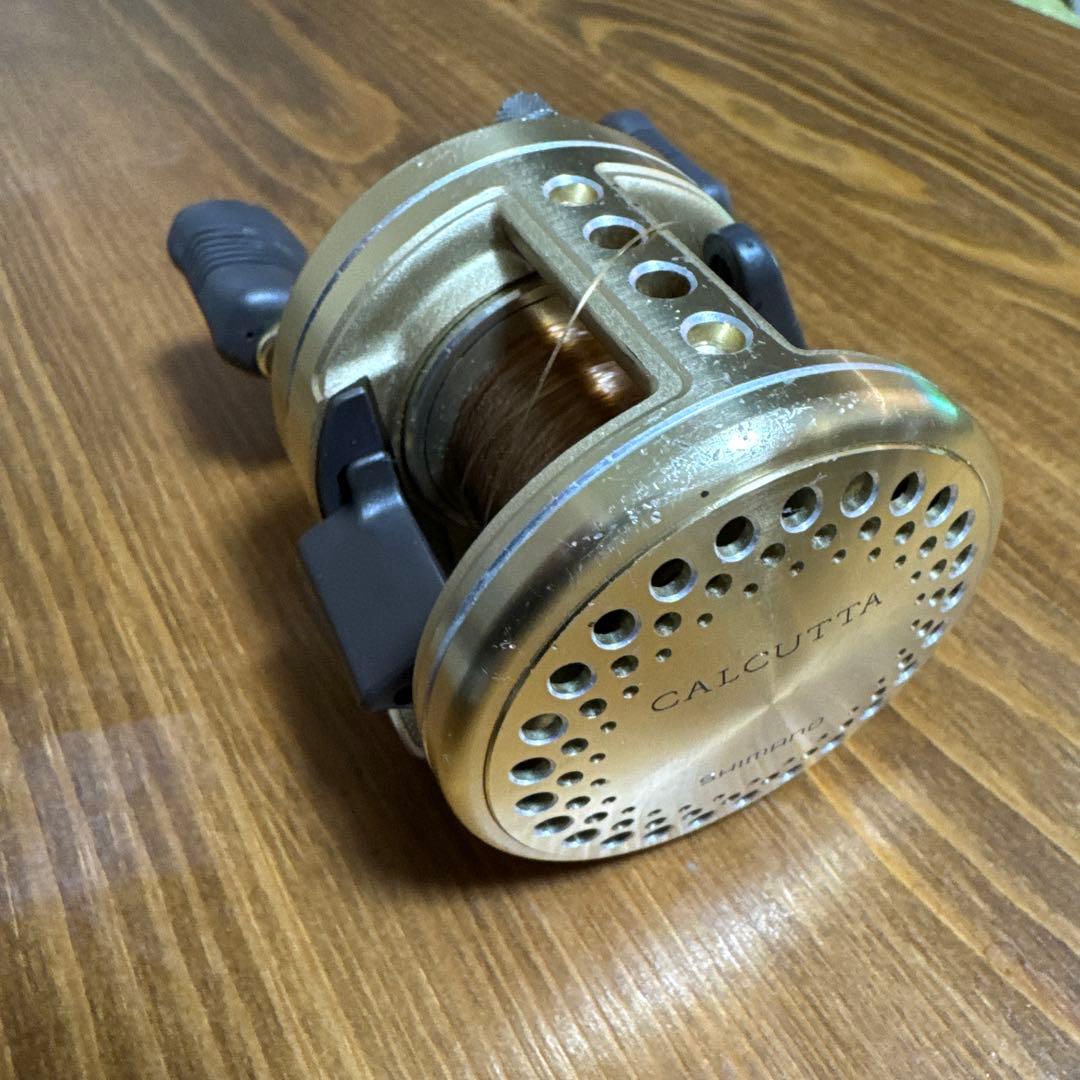 SHIMANO CALCUTTA ゴールド リール