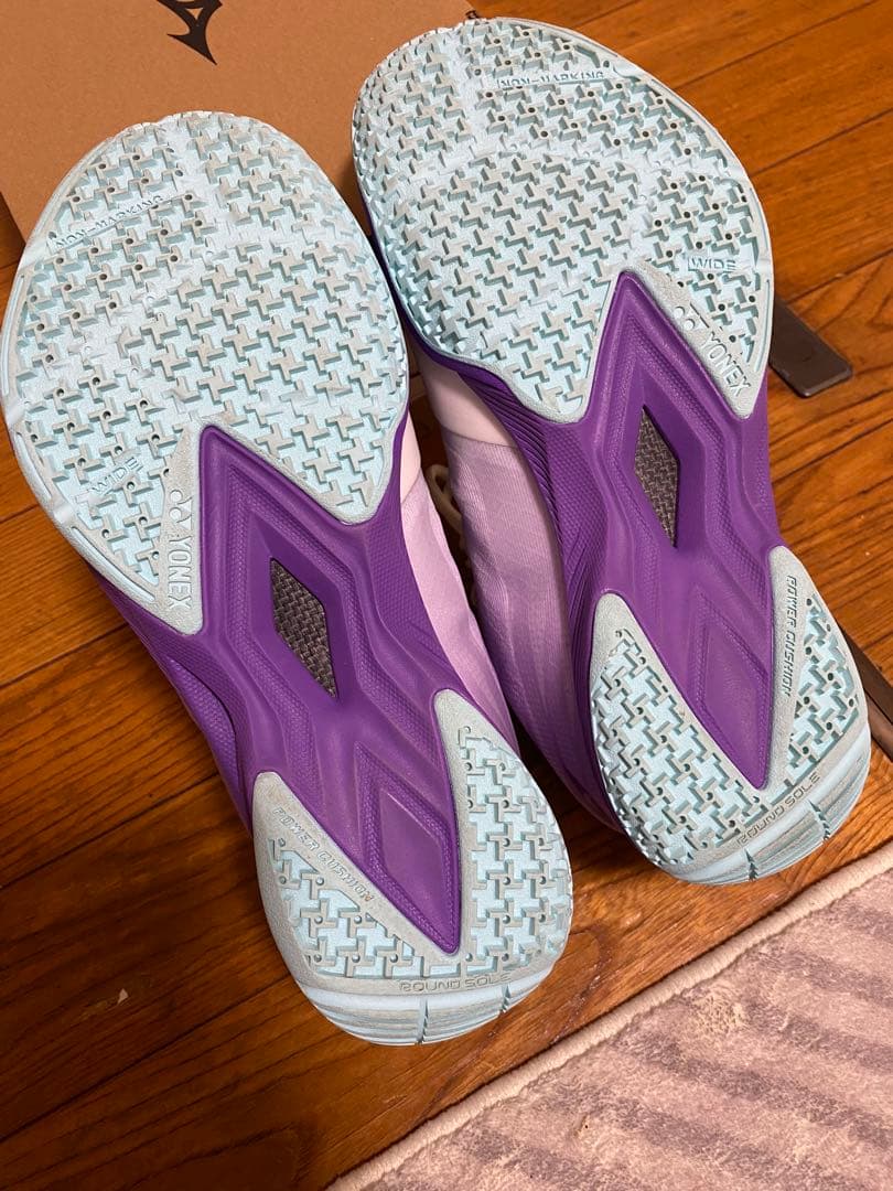 YONEX バドミントンシューズ パワークッション　エアラスZ 24.5cm