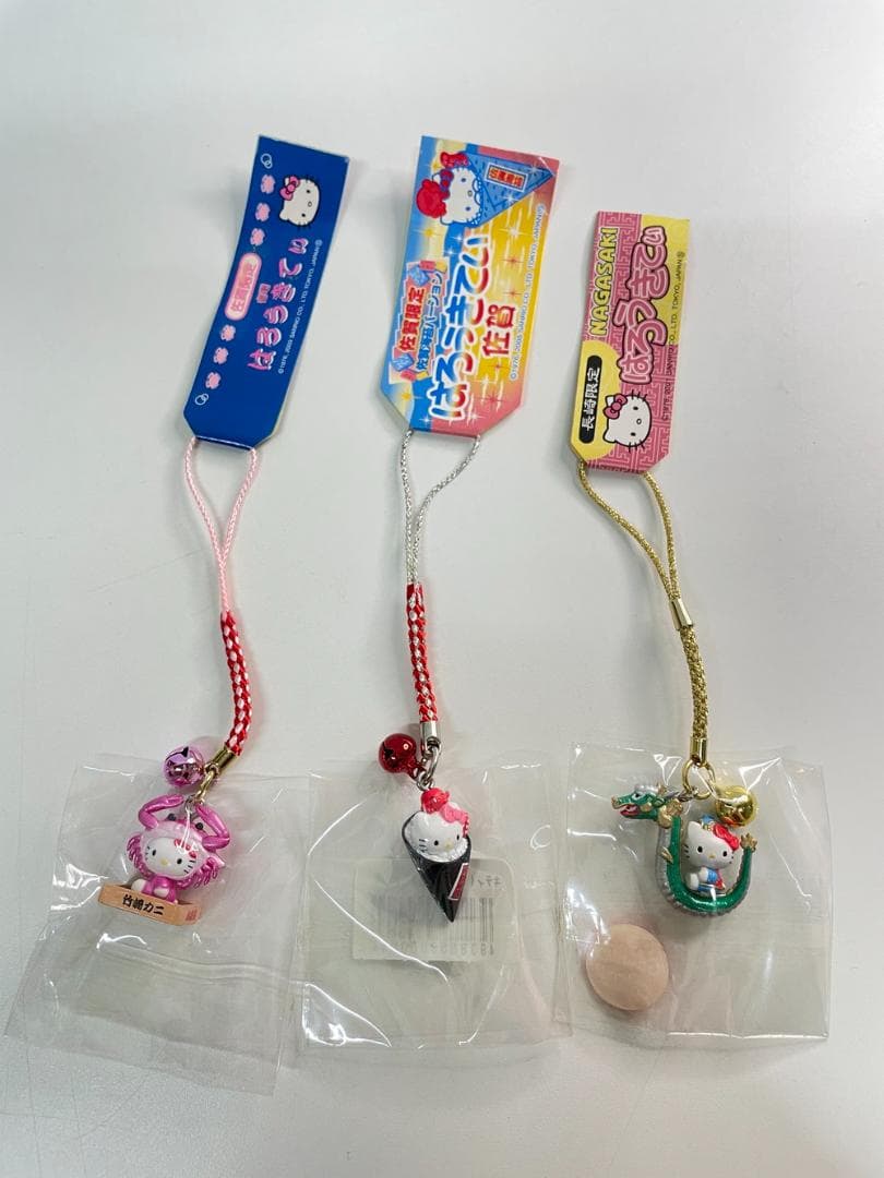 ◆サンリオ HELLO KITTY ご当地ストラップ 27個セット 　08270