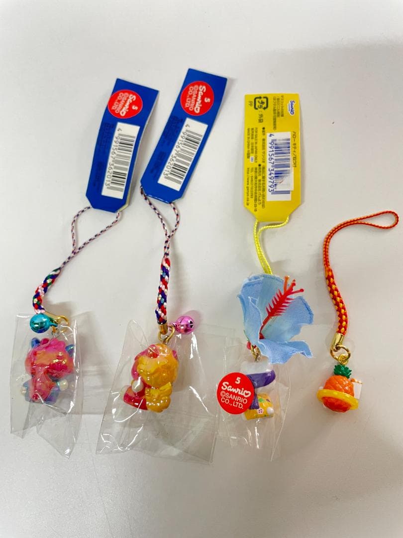 ◆サンリオ HELLO KITTY ご当地ストラップ 27個セット 　08270