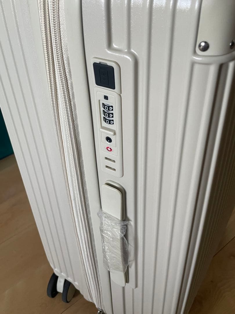 【M】全新！！充電できる！スーツケース