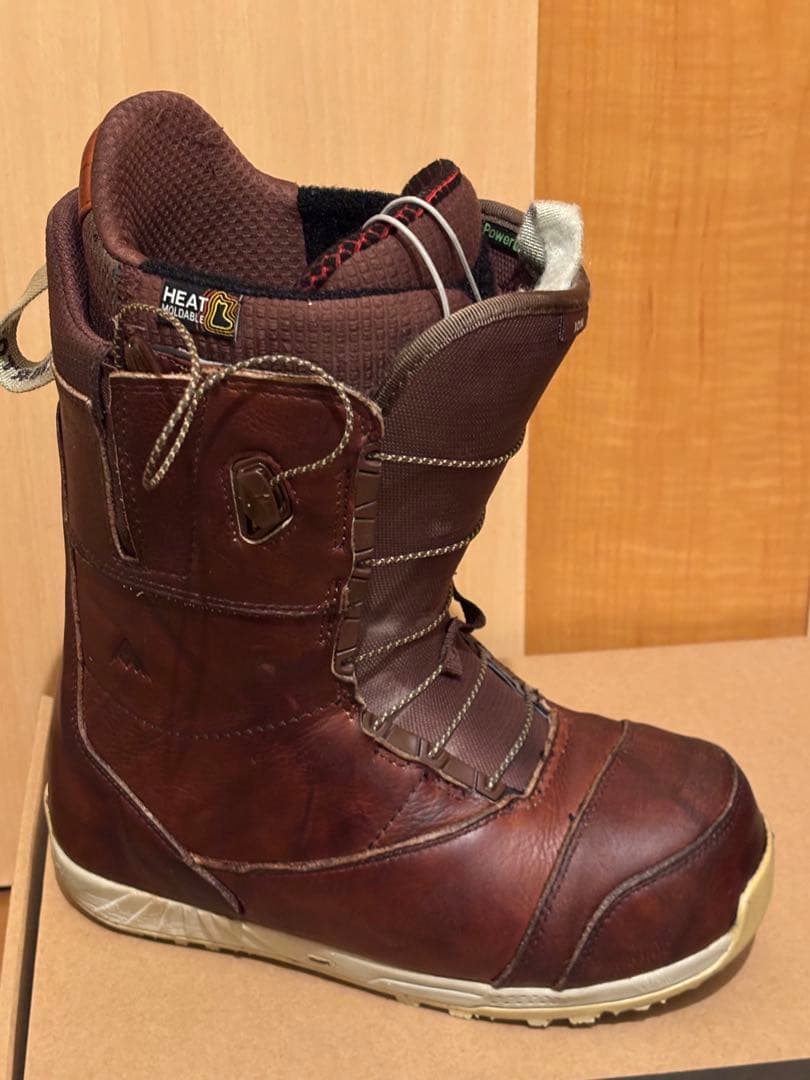 バートンアイオンレザー