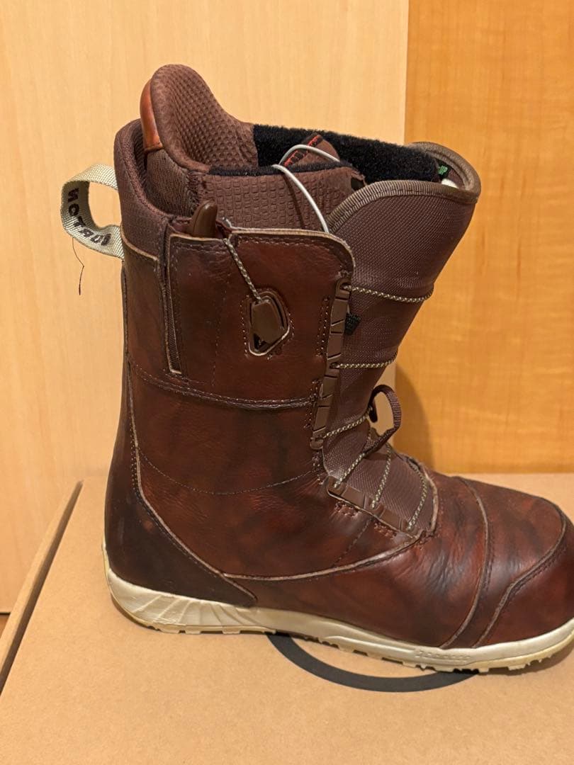 バートンアイオンレザー