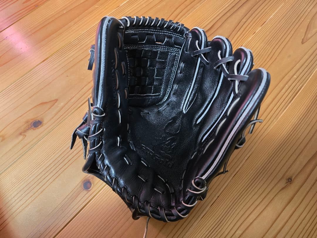 ハイゴールド 未使用 軟式グローブ 己極 内野手用右投