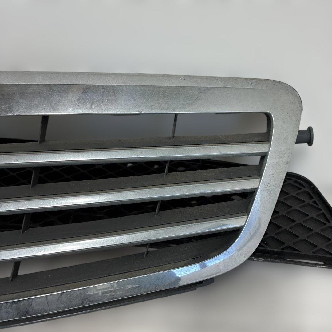 ベンツ　フロントグリル