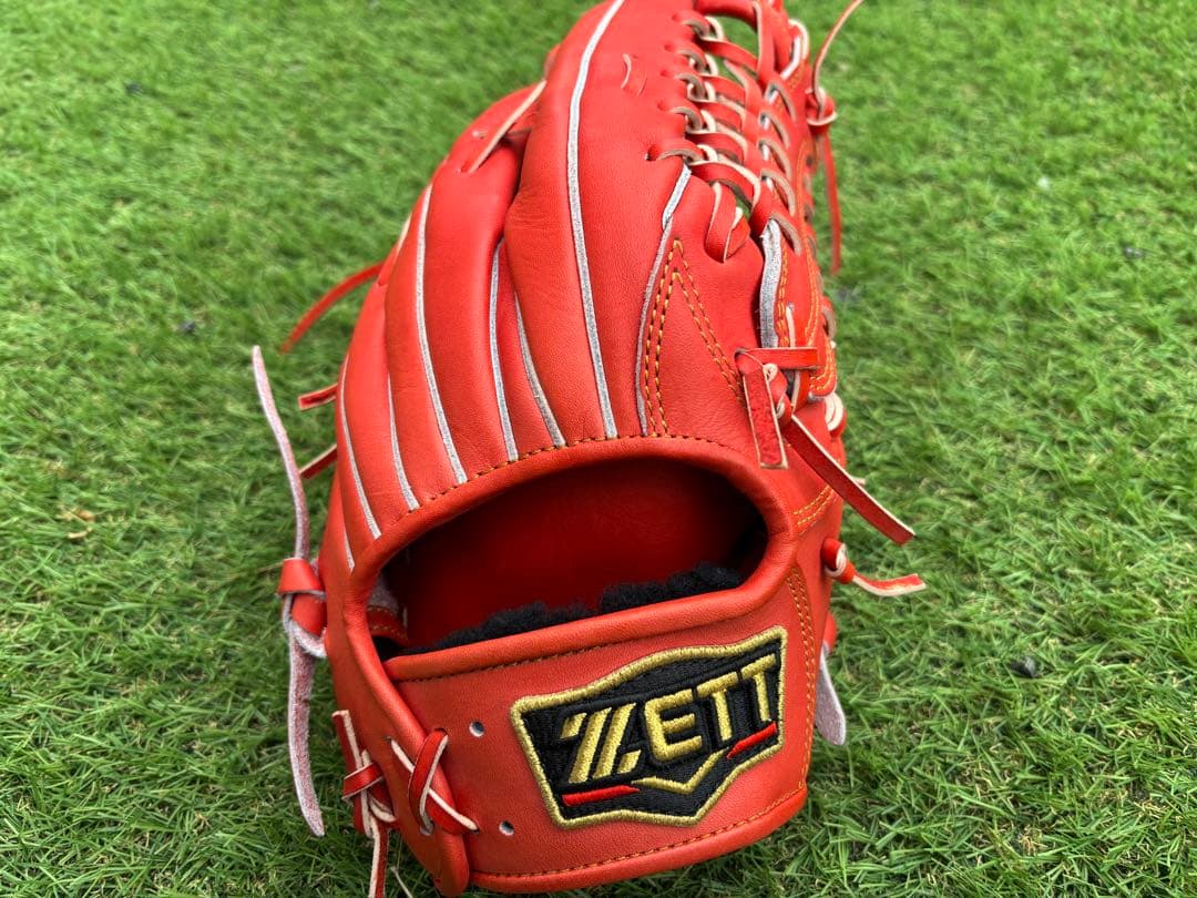 未使用品　型付け済　ZETT 軟式　グローブ ゼット　プロステイタス　外野用