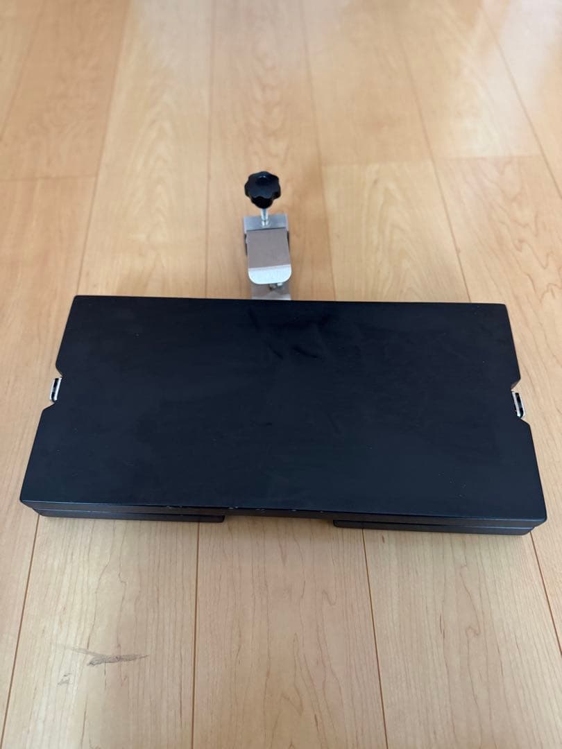 ピアノ用ペダルと足台のセット