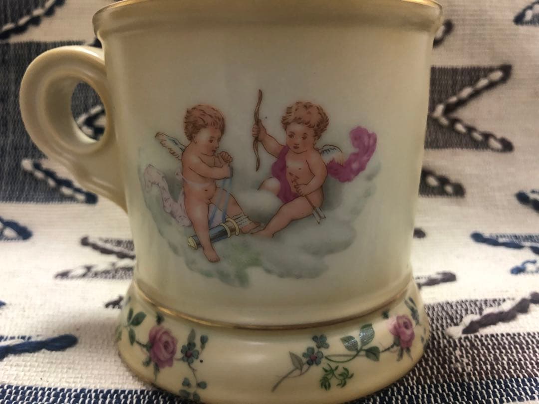 ●アンティークなシェービングマグカップ　エンジェル！