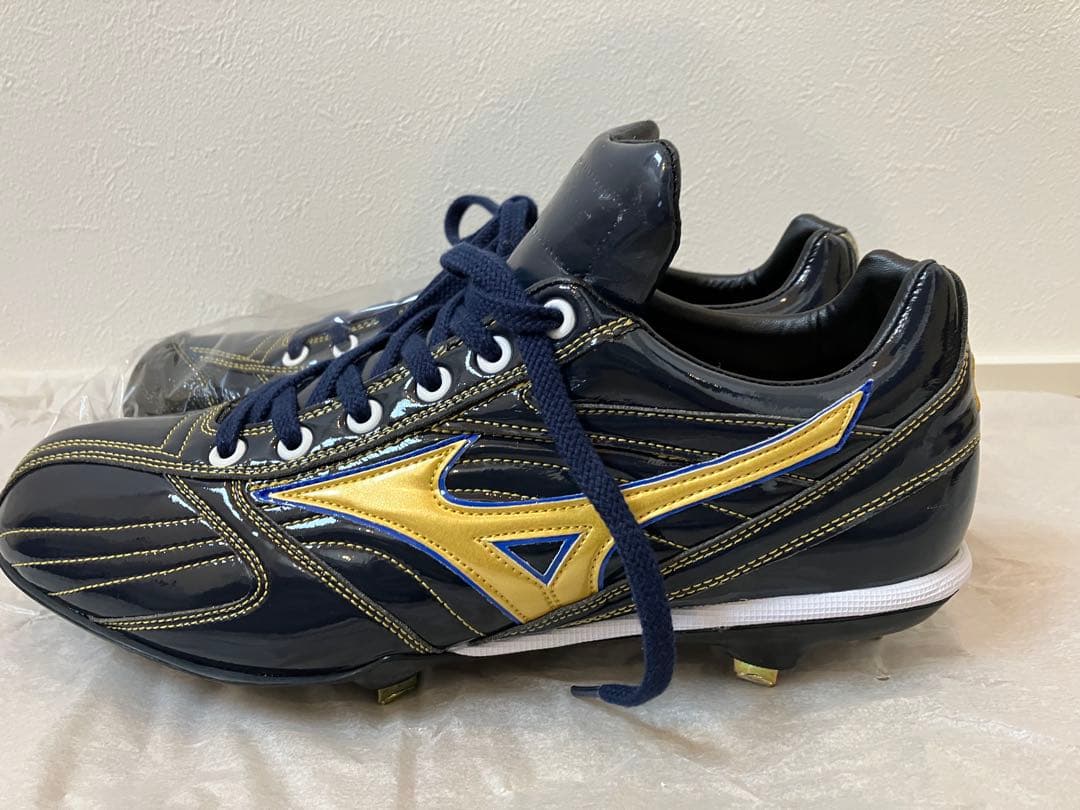 最終値下げ　野球用金具スパイク　26.5センチ　右足Ｐ革あり