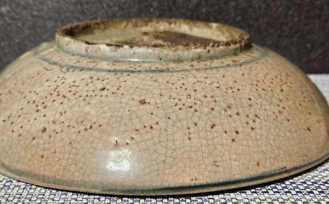 【大名品❗】16-17世紀　中国古陶磁　明朝　青華　古染　花文　砂高台　呉須皿