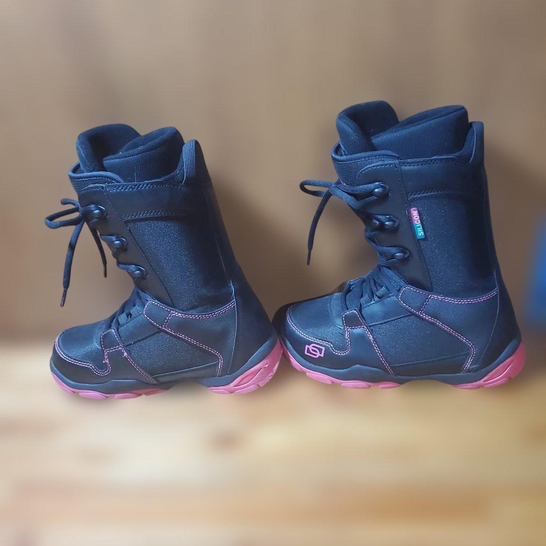 2回使用！SILICON スノーボードブーツ 23.5cm! 26191