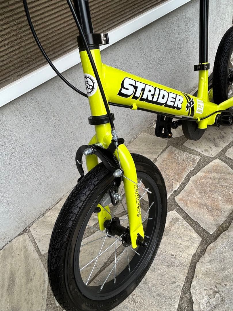 美品 ストライダー限定色 STRIDER 14X ライムイエロー 幼児自転車
