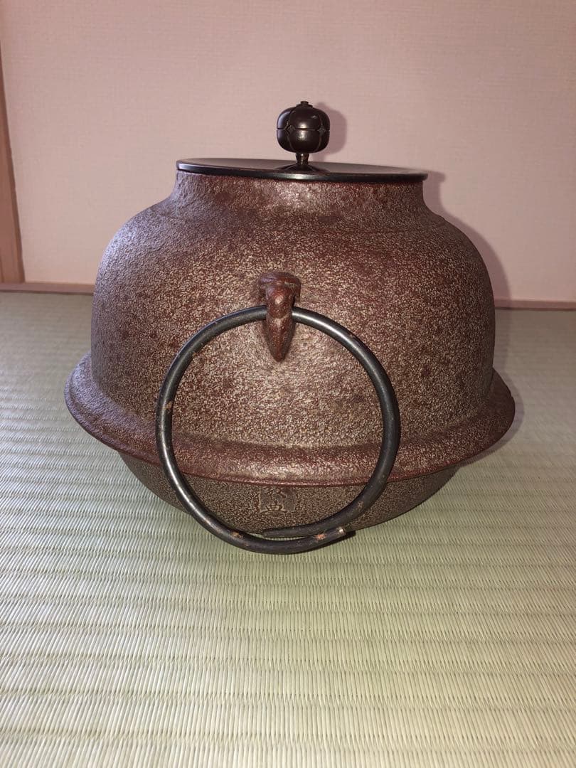 唐金朝鮮風炉　真型釜添　釜師高橋敬典　風炉師浄雲