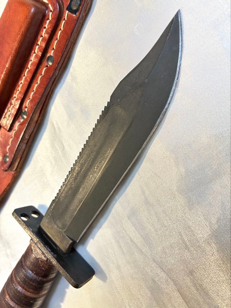 エアフォースサバイバルナイフ　カミラス