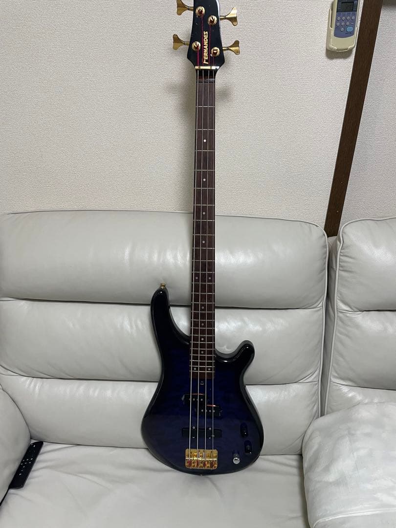 ダークブルー エレキベース ゴールドブリッジ