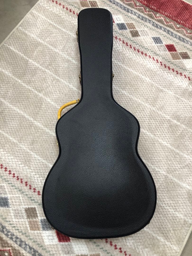 嘉彦です♪James J800ANAT アコースティックギター