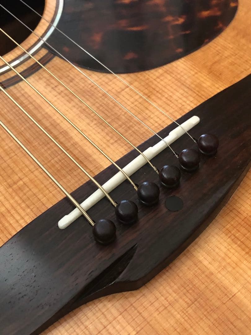 嘉彦です♪James J800ANAT アコースティックギター