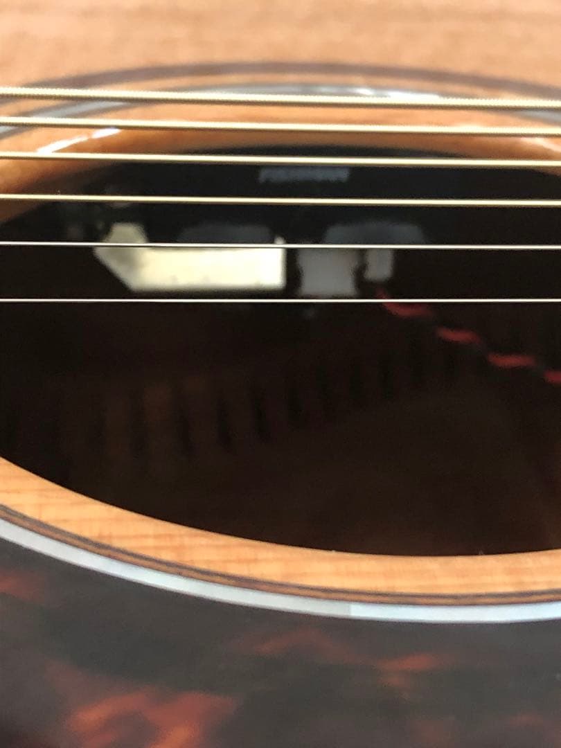 嘉彦です♪James J800ANAT アコースティックギター