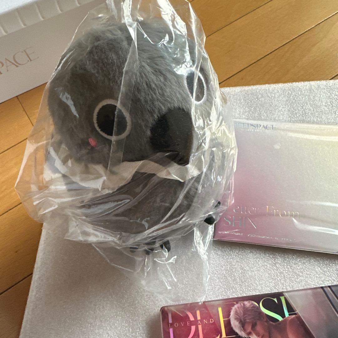 恋と深空　日本語版　VIP特典　シン　アクリルブロック、ぬいぐるみ、手