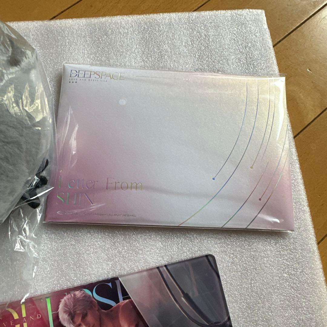 恋と深空　日本語版　VIP特典　シン　アクリルブロック、ぬいぐるみ、手