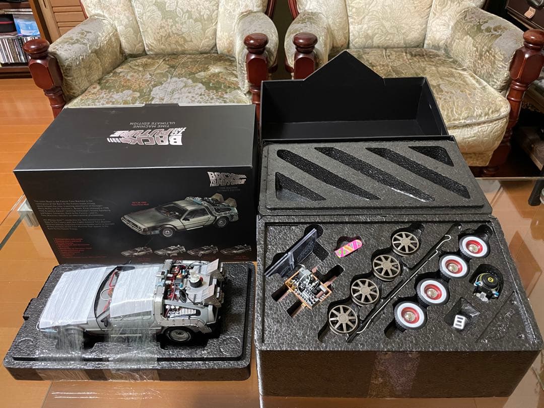 価格変更1/18ホットウィール バックトゥーザフューチャー アルティメット未展示