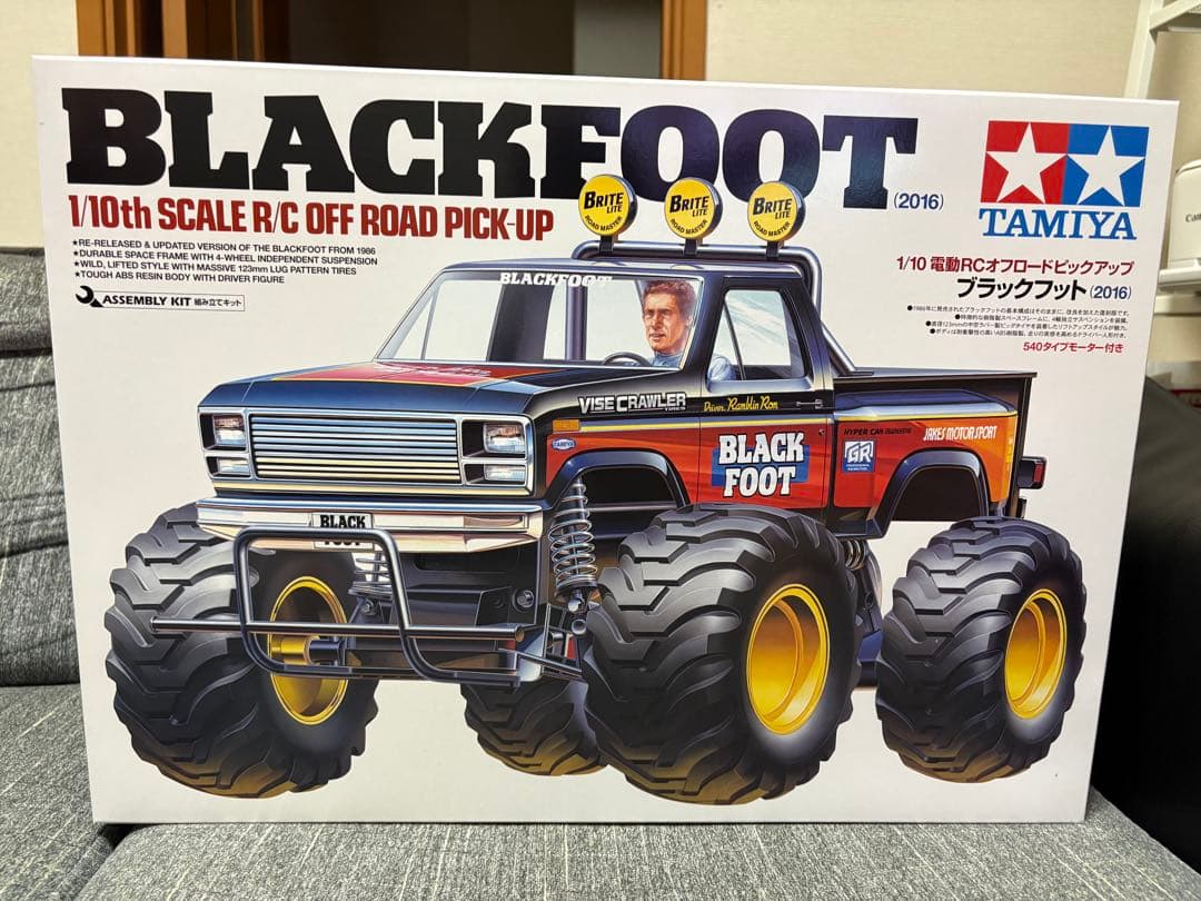 タミヤ　ブラックフット　1／10 電動RC
