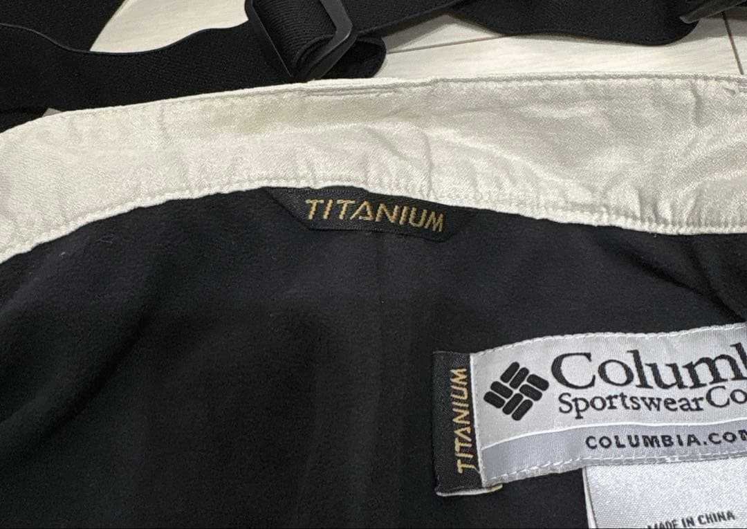 コロンビア【L】タイタニウム スノーウェア スキーウェア パンツ 防寒