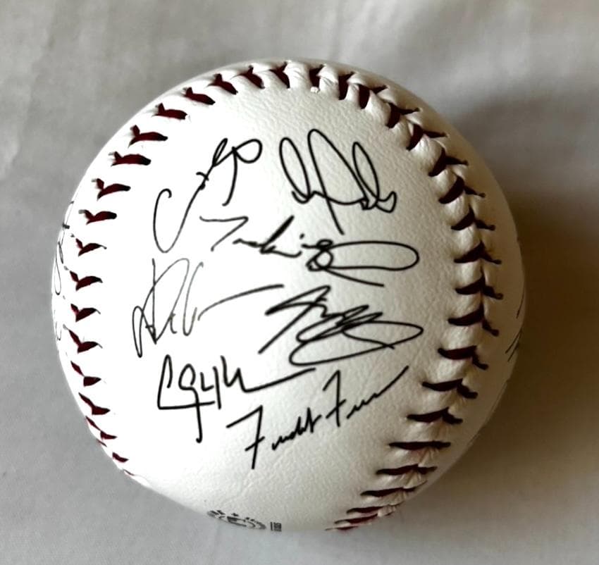 ドジャース 2025 世界一記念ボール 大谷翔平・山本由伸・佐々木朗希サイン入り