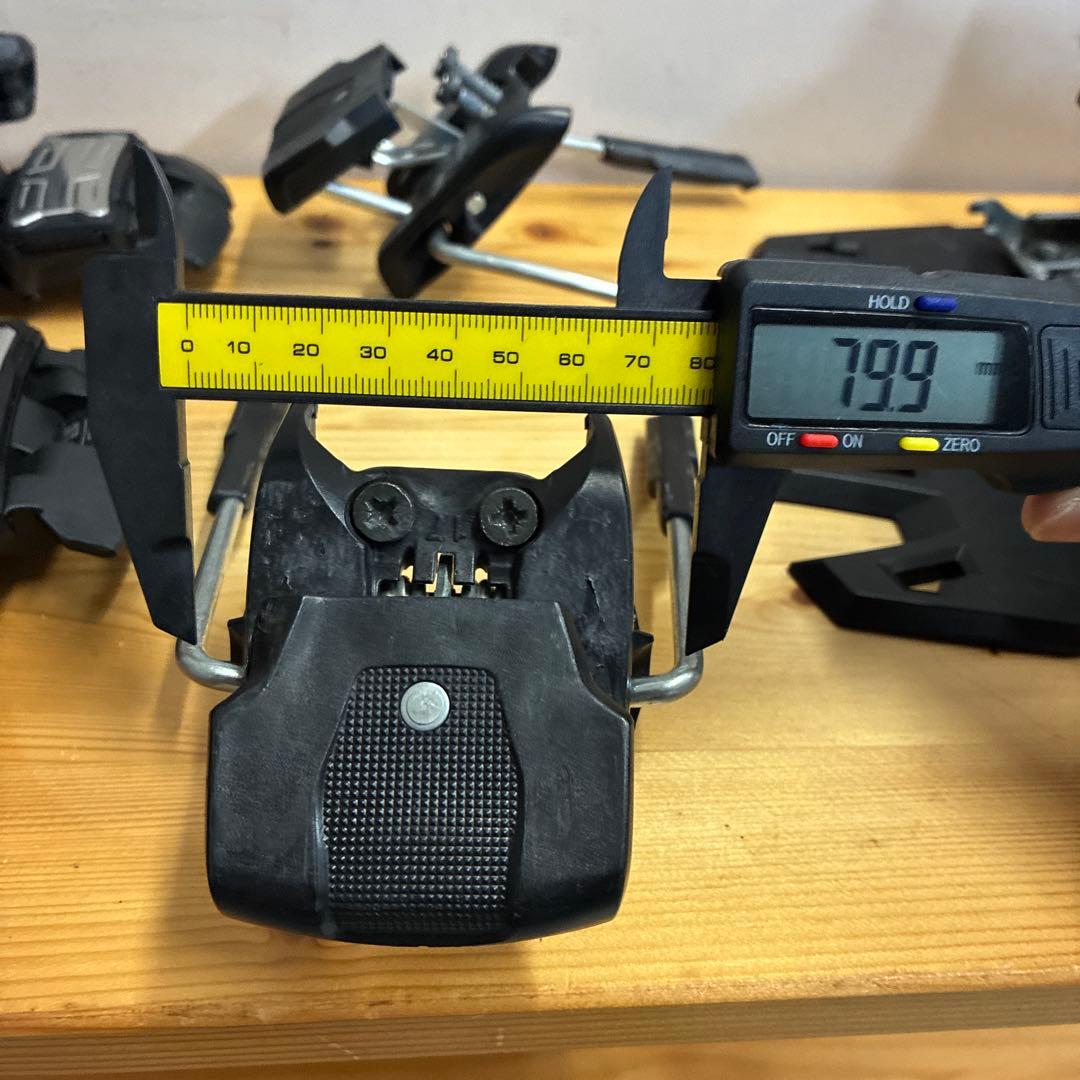 チロリア ATTACK14