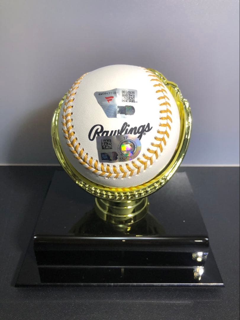 【イチロー 直筆サインボール】ボールケース、球団殿堂入り記念ボブルヘッド、セット