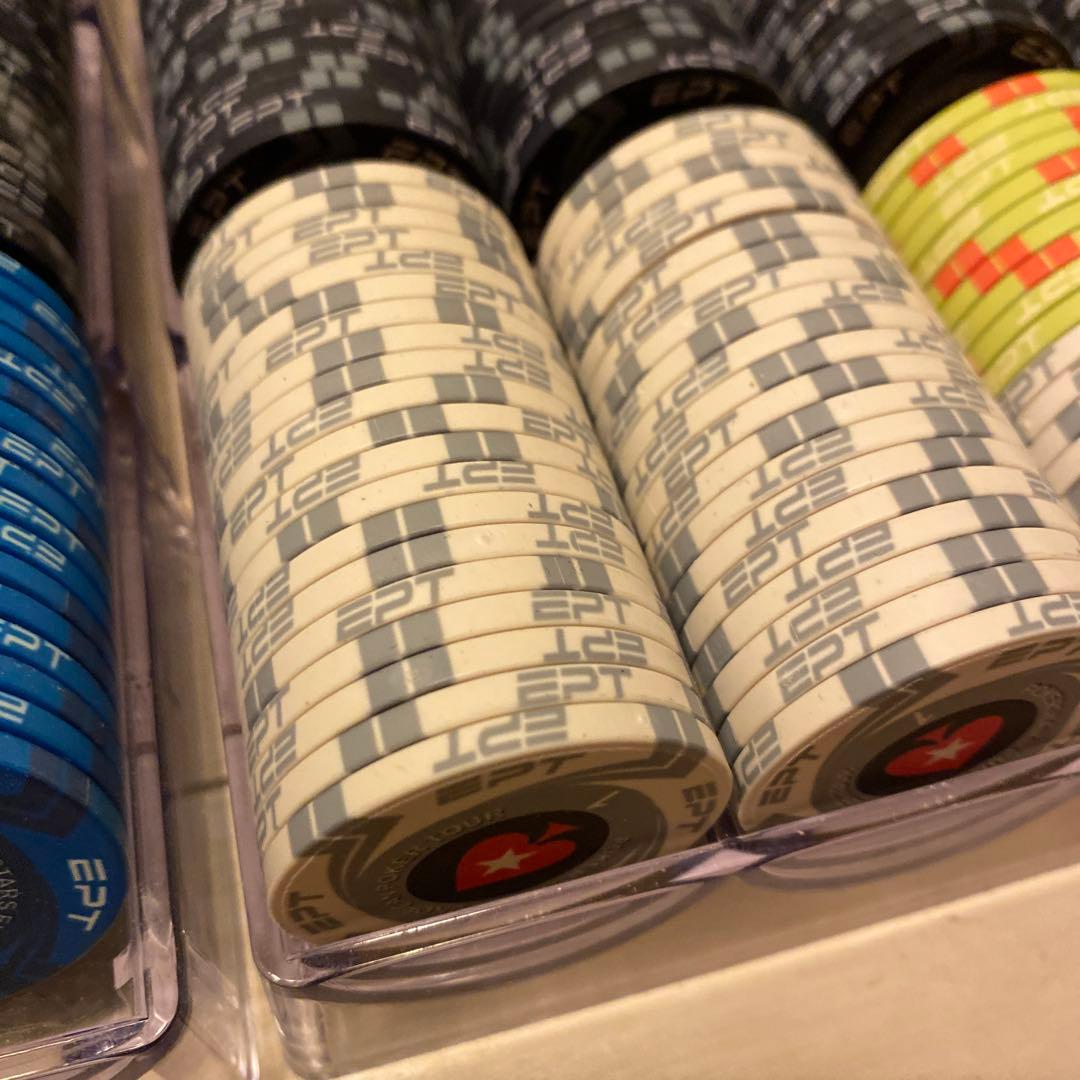 EPTポーカーチップ約900枚＋COPAGトランプ2個セット