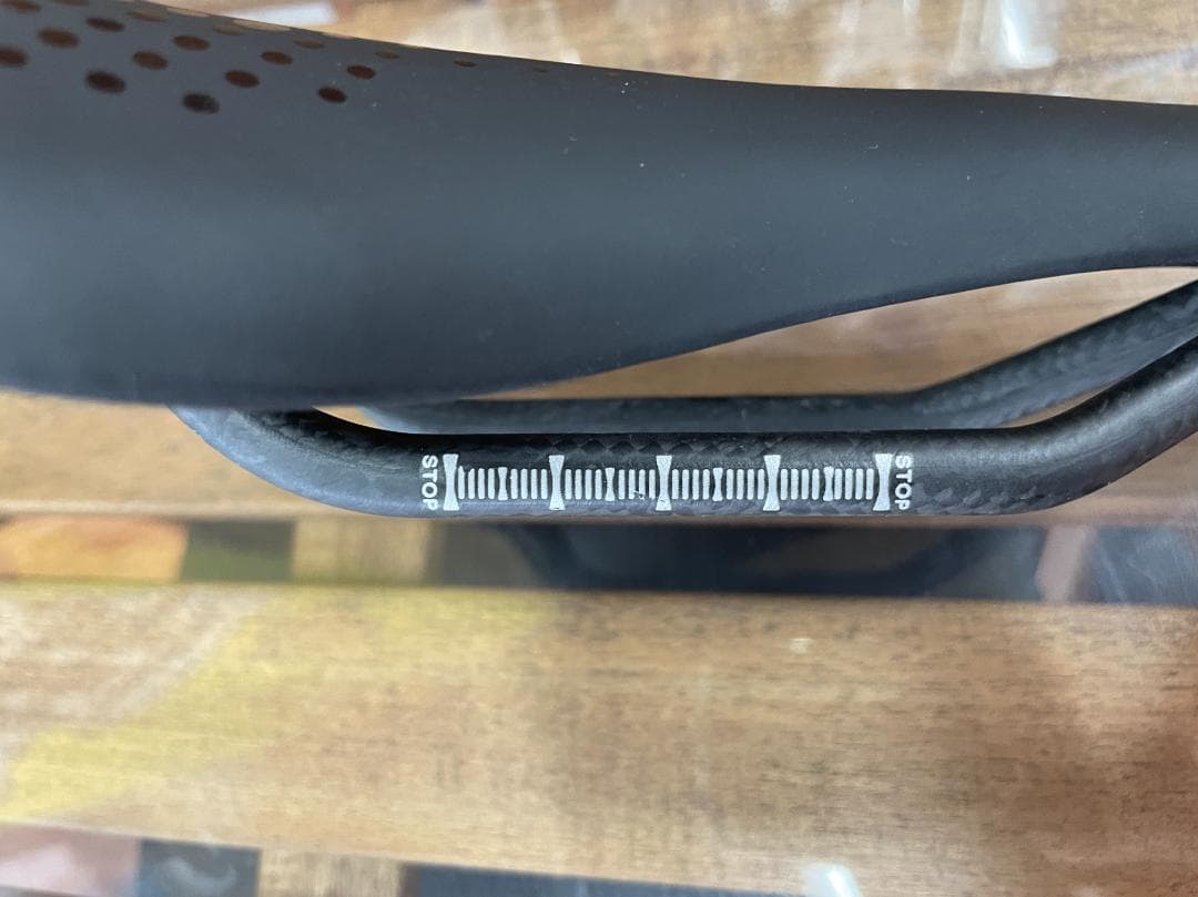 YOELEO（ヨーレオ） CL MAX 超軽量カーボンサドル