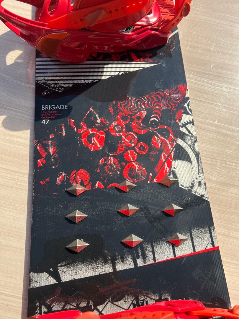 k2の板(147㎝)とSALOMONのビンディング