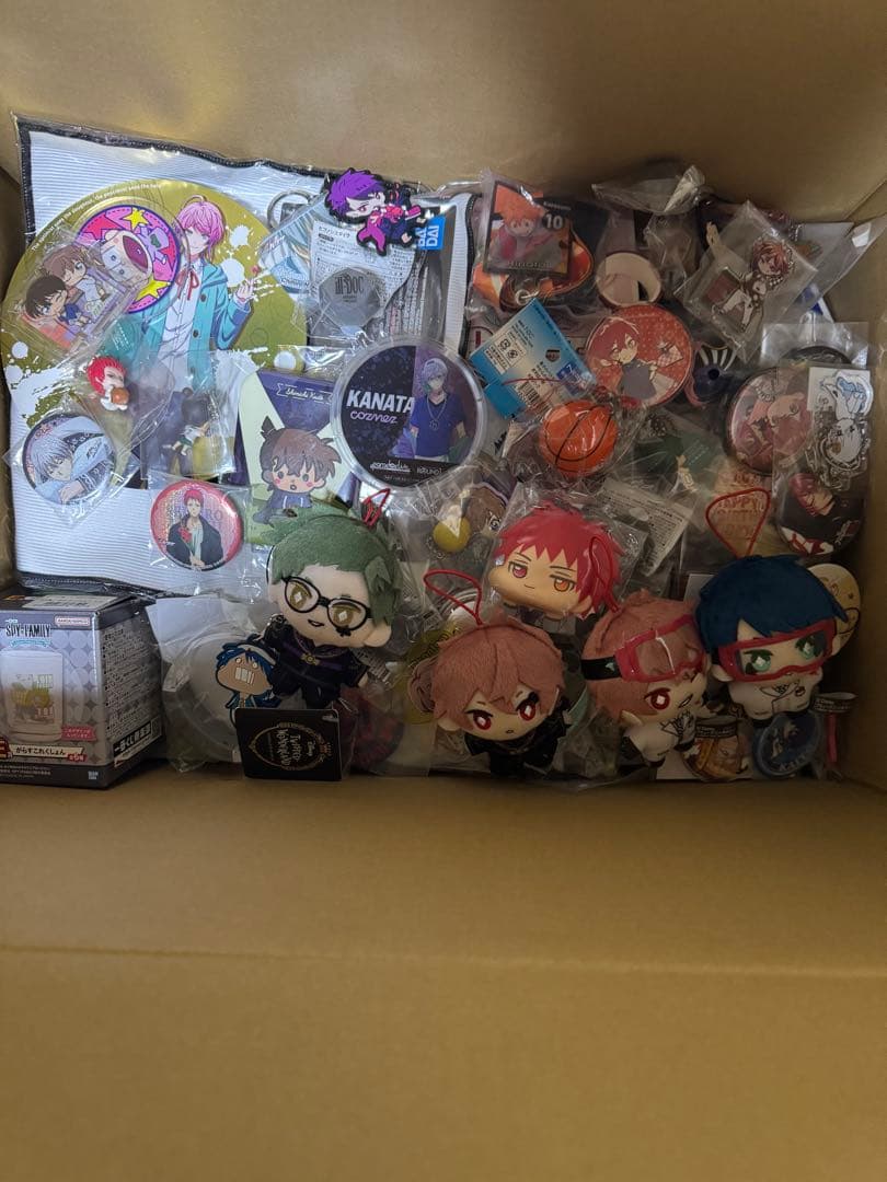 キャラクターグッズ ノンジャンル 缶バッジ アクリルスタンド 大量 まとめ売り♡