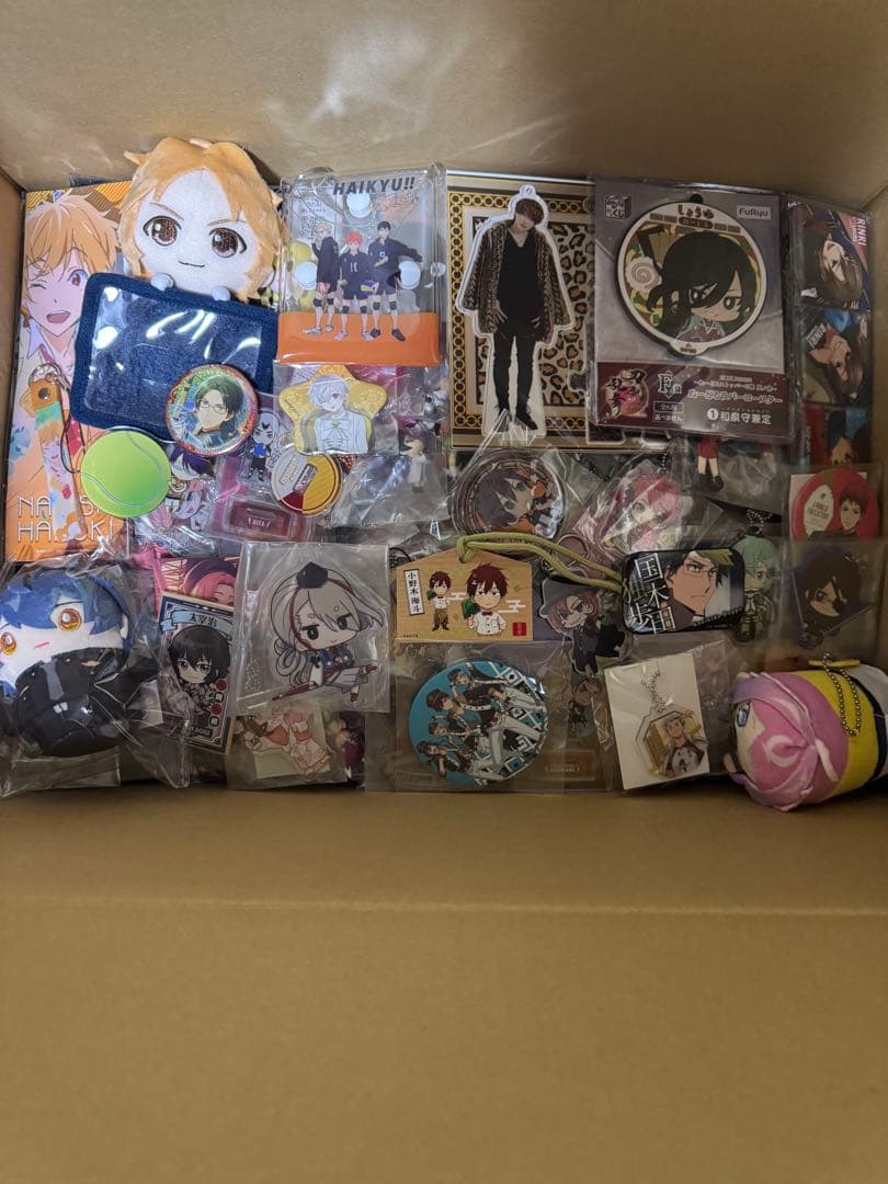 キャラクターグッズ ノンジャンル 缶バッジ アクリルスタンド 大量 まとめ売り♡