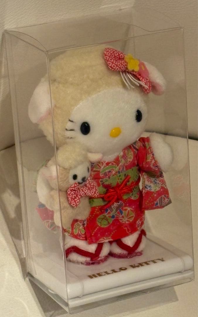 ハローキティ きもの　着物　ぬいぐるみ　新品　ケース入り　2000年