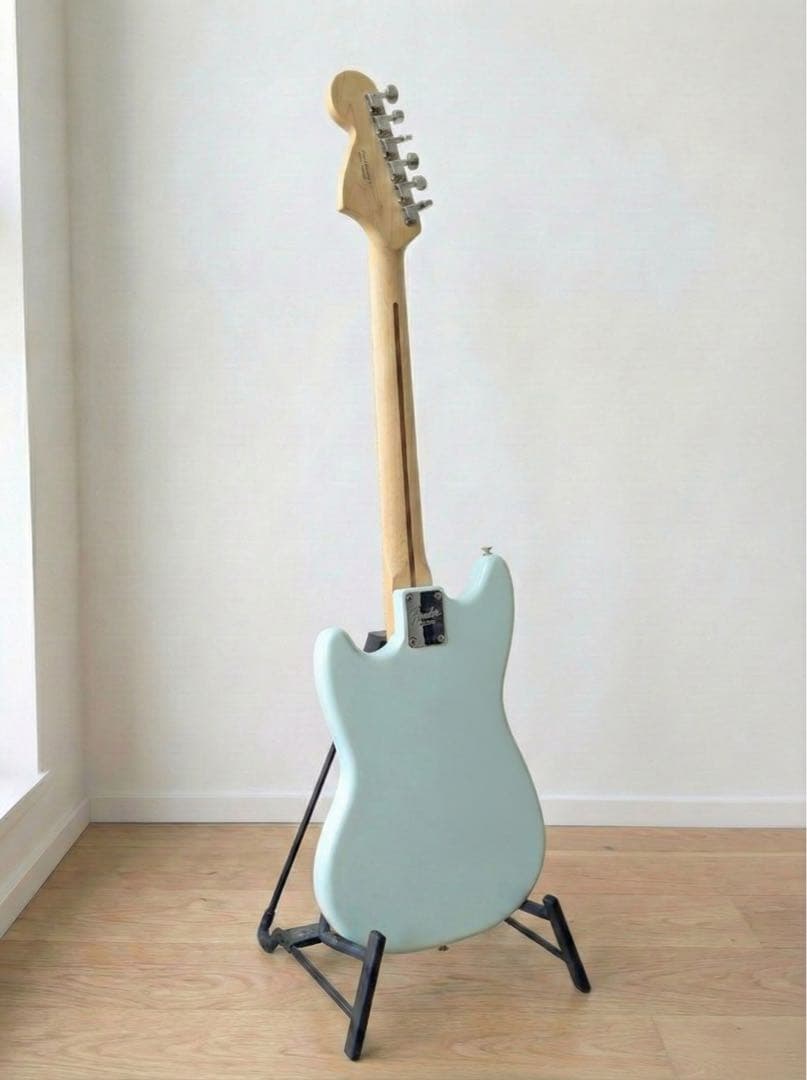 Fender Performer Mustang ロックペグ換装