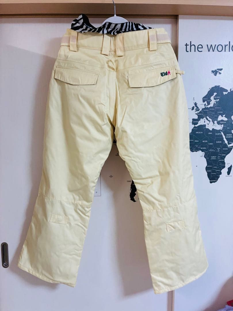 美品 スノーボードウェア レディース Sサイズ 上下セット