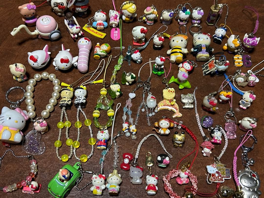 大量 ハローキティ 根付 ストラップ キーホルダー等 状態様々 まとめ売り