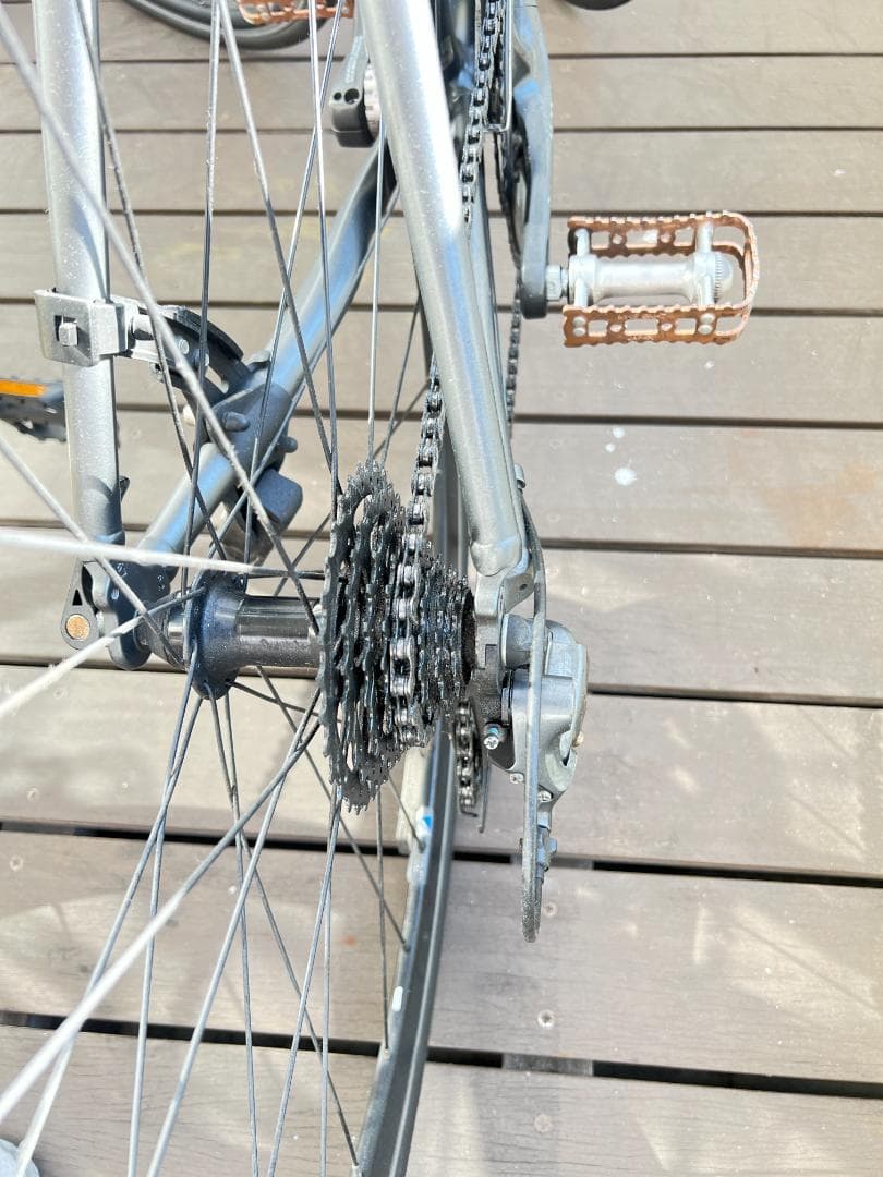 NESTOネスト クロスバイクALTERNA FLAT 16段変速 L500