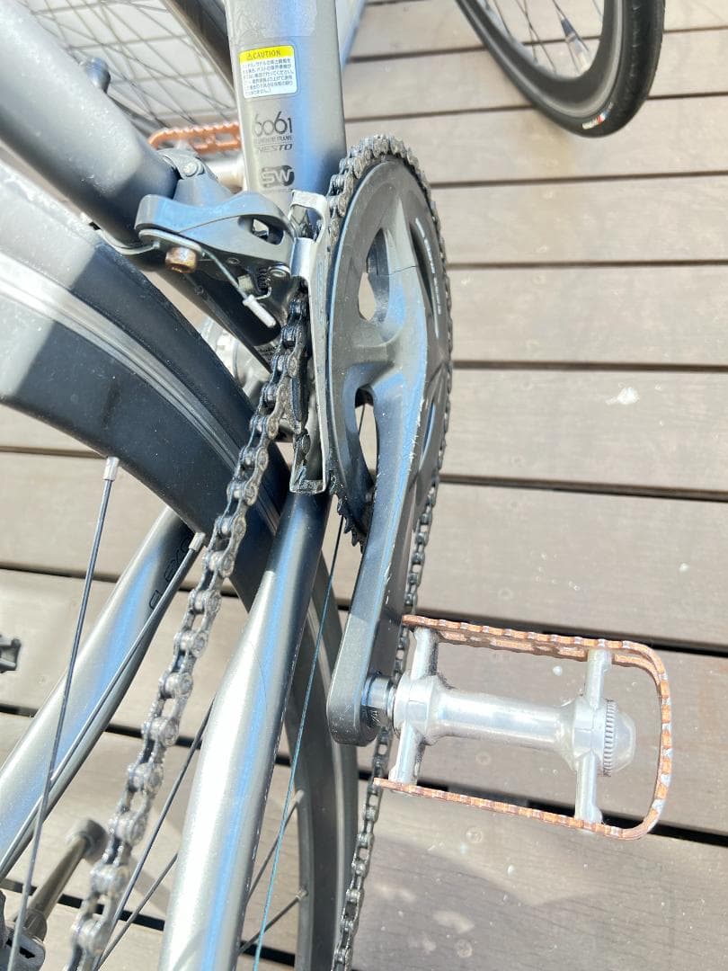 NESTOネスト クロスバイクALTERNA FLAT 16段変速 L500