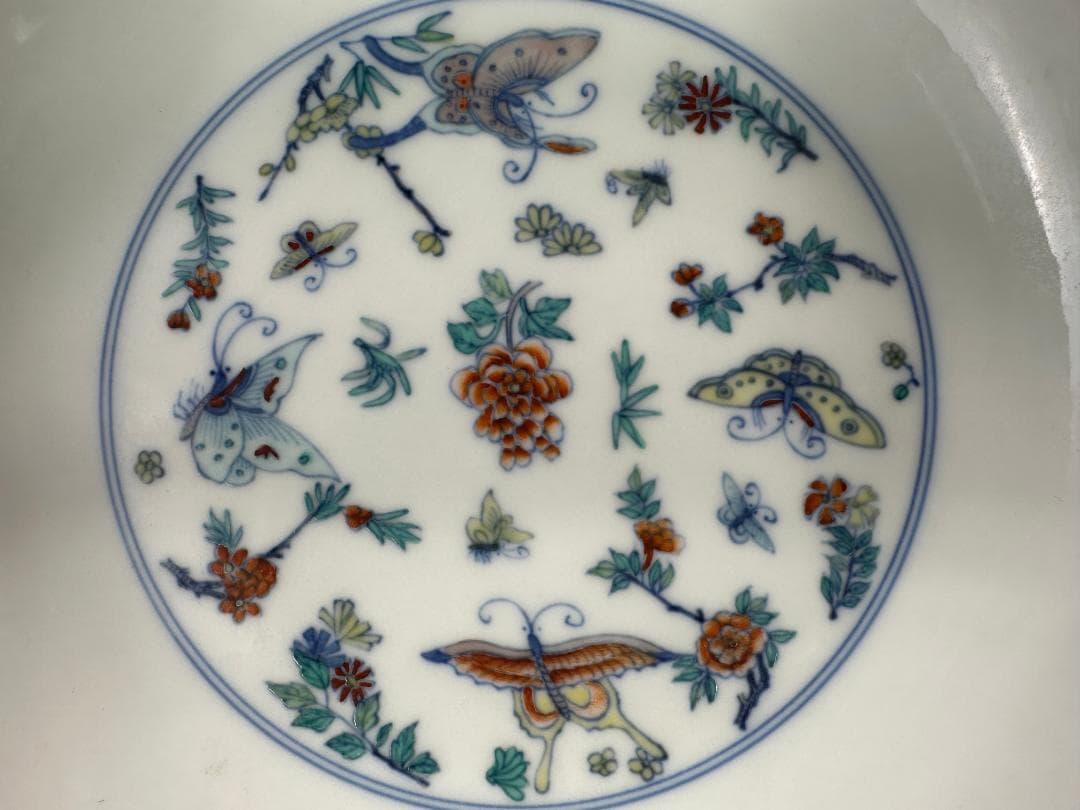 大清雍正年製　款　斗彩　豆彩　胡蝶花卉文　皿　盤　唐物