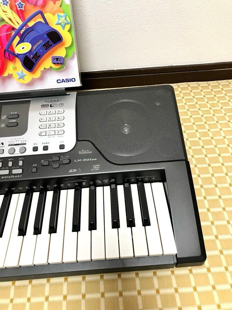 CASIO LK-301BB キーボード 本体と付属品　61鍵盤