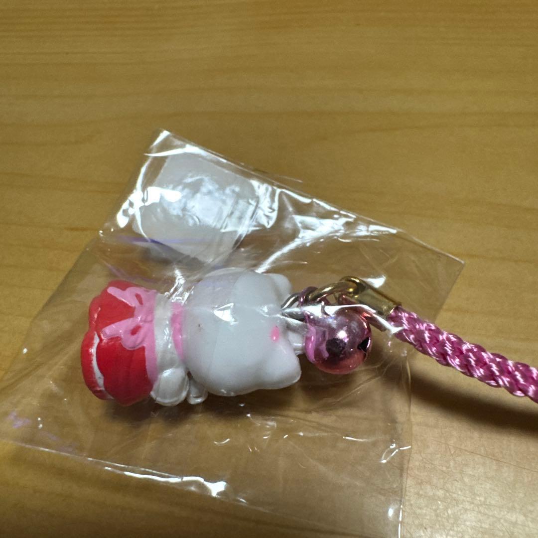 ★ご当地キティ レストラン限定 ウェイトレスバージョン 根付け★