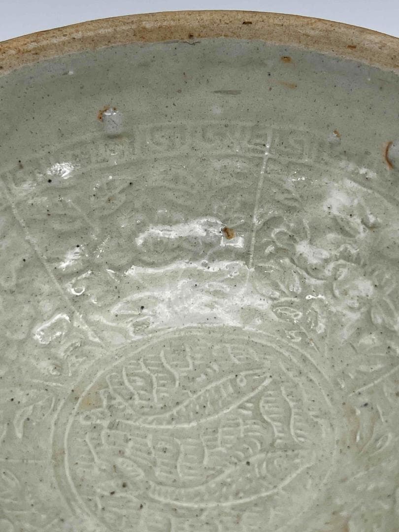 北宋時代　青白磁花卉魚藻文輪口鉢　輪口茶碗　茶盞 　影青　景徳鎮(B-97)