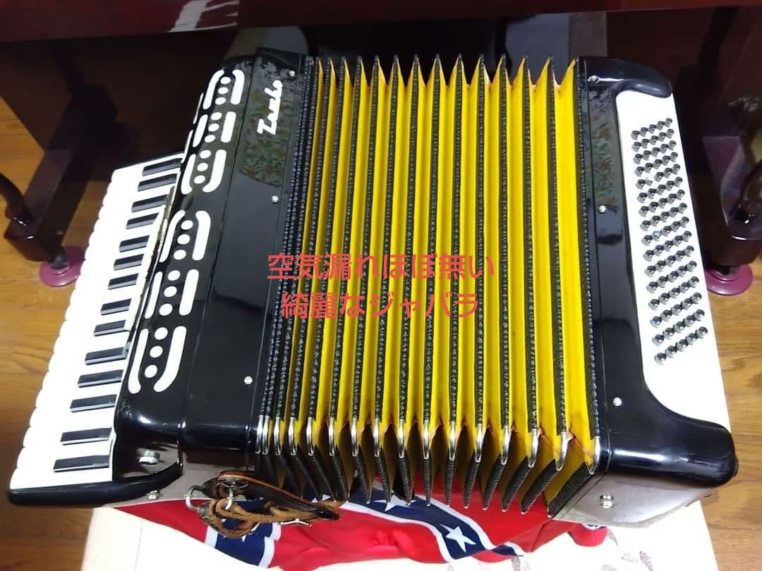 練習用に最適 TOMBOアコーディオンNO65