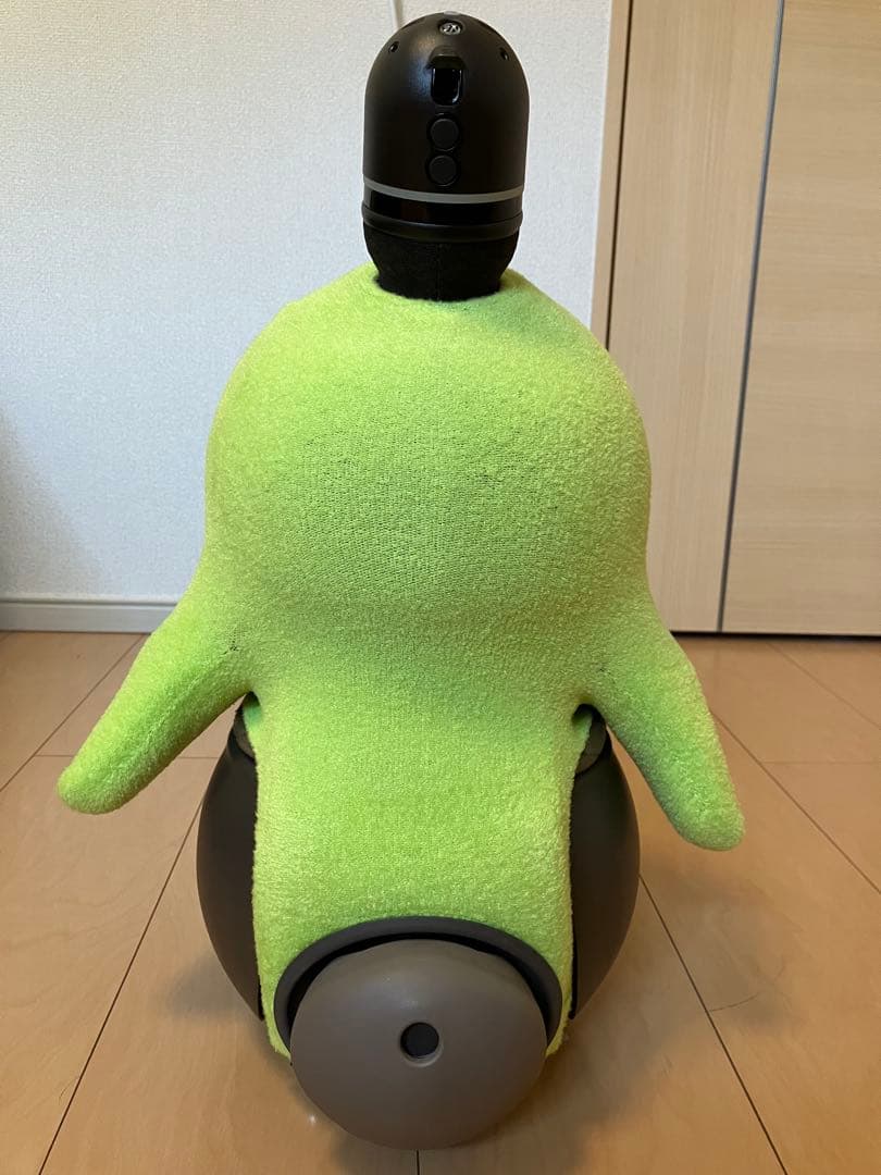 LOVOTラボット2.0本体&ネスト(ちゃ)、2023年12月購入、稼働約７か月