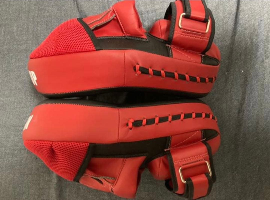 フェアテックス Fairtex マックスパンチングミット ブラック&レッド