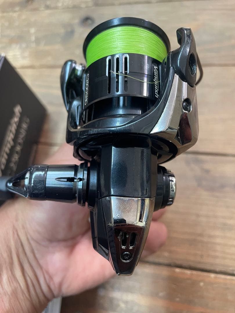SHIMANO Vanquish C2500SHG スピニングリール