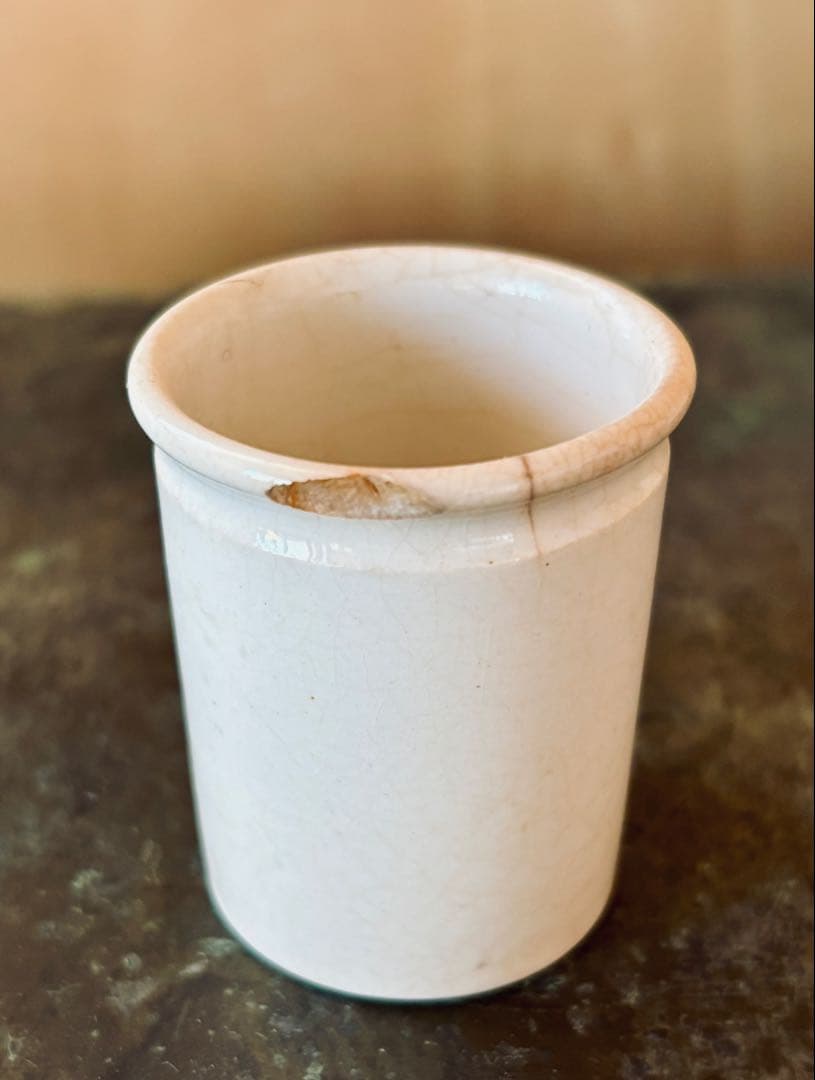 フランスアンティーク 19世紀の陶器 サーギュミヌ窯 4.9cm高さ